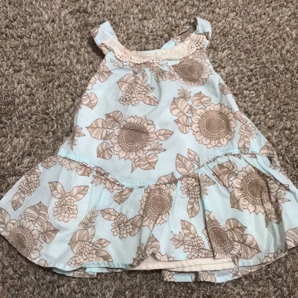 Gorgeous criss cross back sunflower dress